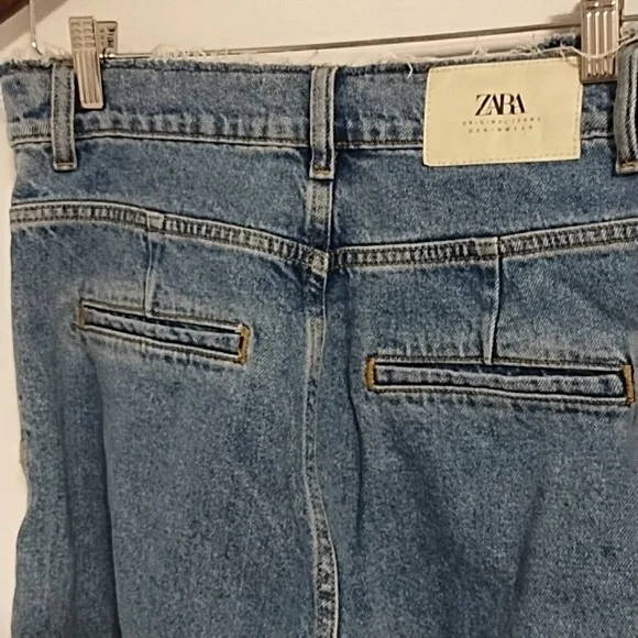 Zara High Rise Jeans - Picture 8 of 8